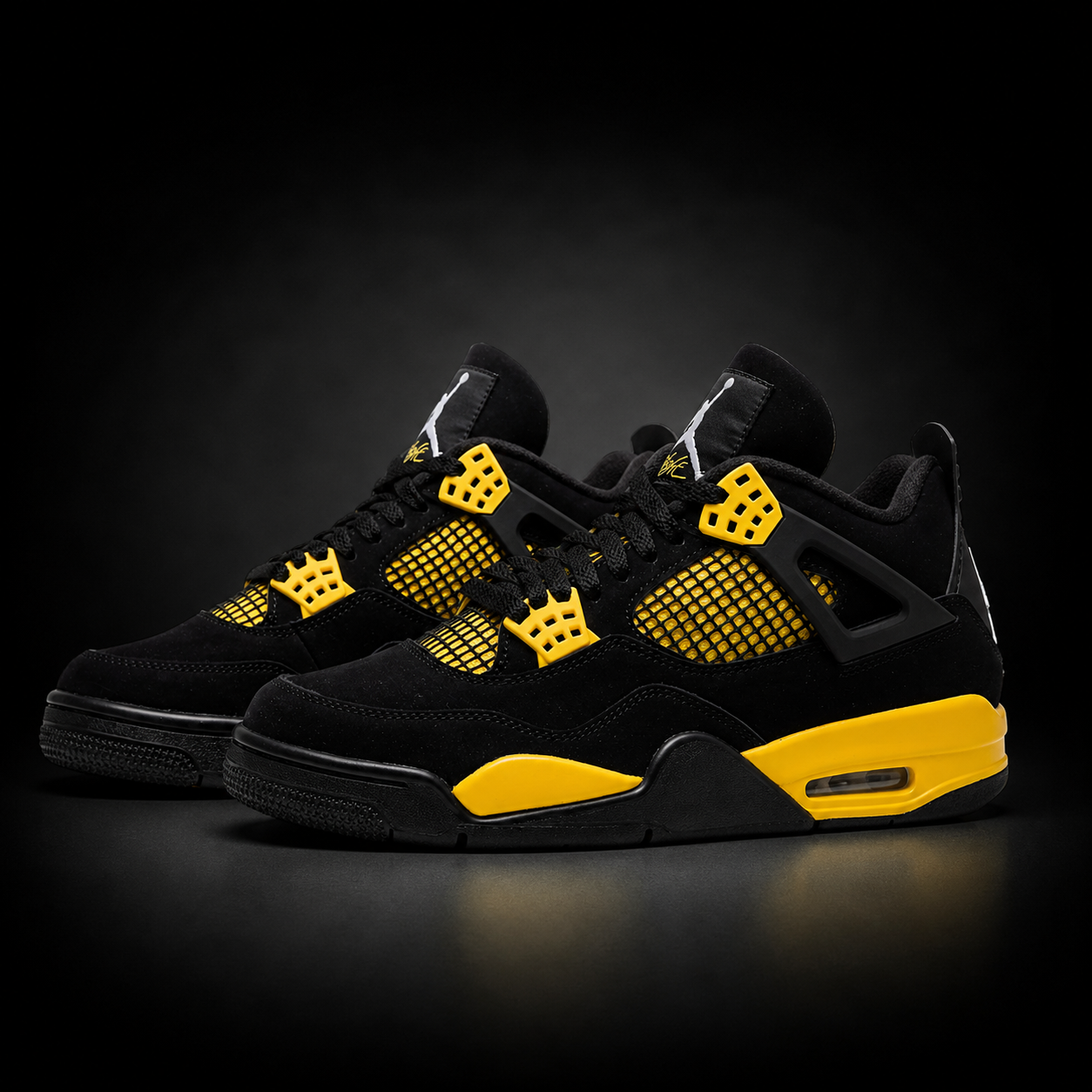 Jordan Retro 4 NegroAmarillo